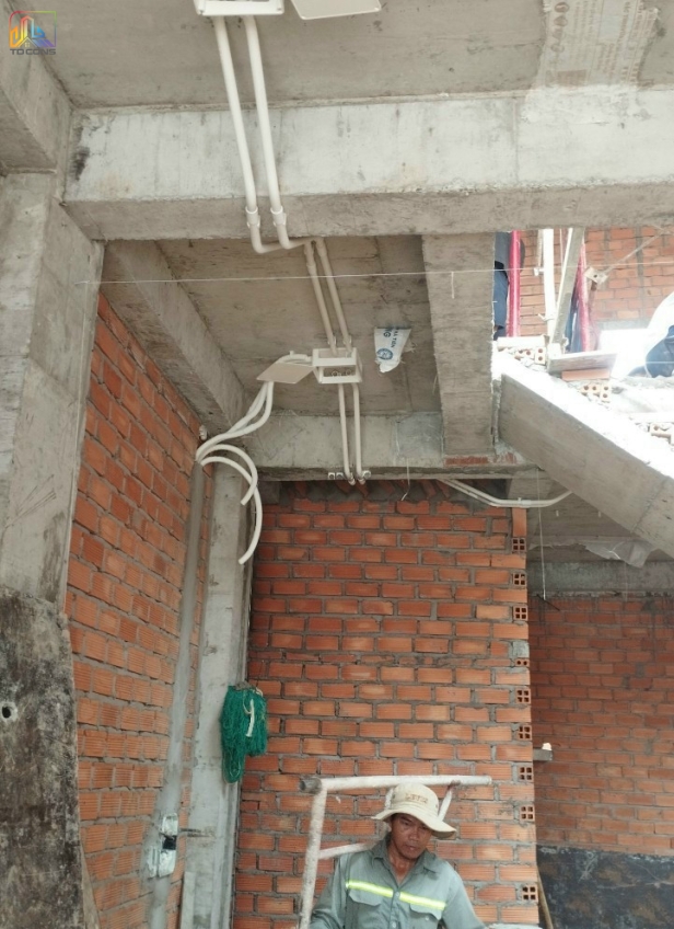 Gia đình Anh Niềm - Chị Hoa ( Khởi công )