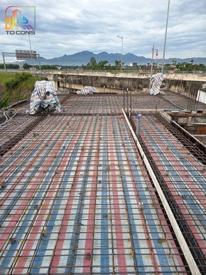 Công tác thi công thép sàn tầng 2 (TP Quảng Ngãi)