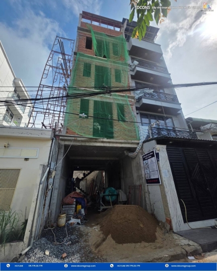 Hạng Mục Thi Công Tường Xây Công Trình Nhà Phố Tân Cổ Điển 5 Tầng Tại TP.HCM
